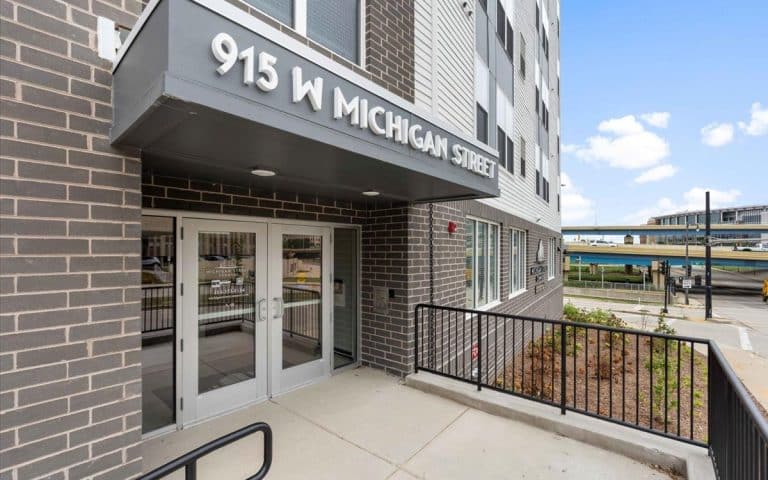 915-w-michigan-street-commons-apartments-in-milwaukee-wi