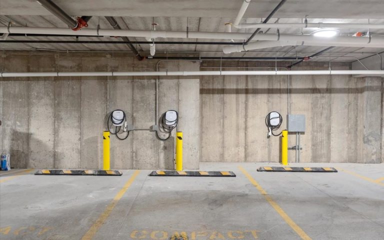 apartments-with-electric-vehicle-charging-in-milwaukee