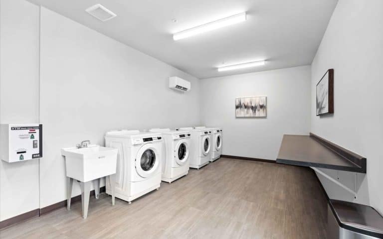 washer-and-dryers-available-michigan-street-commons-apartments-in-milwaukee-wi